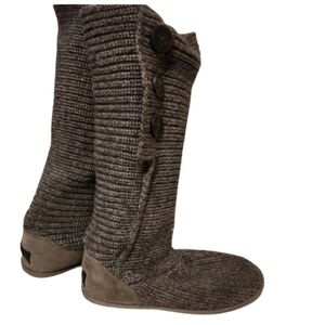 Ugg‎ Gray Cardy shearling boots 10